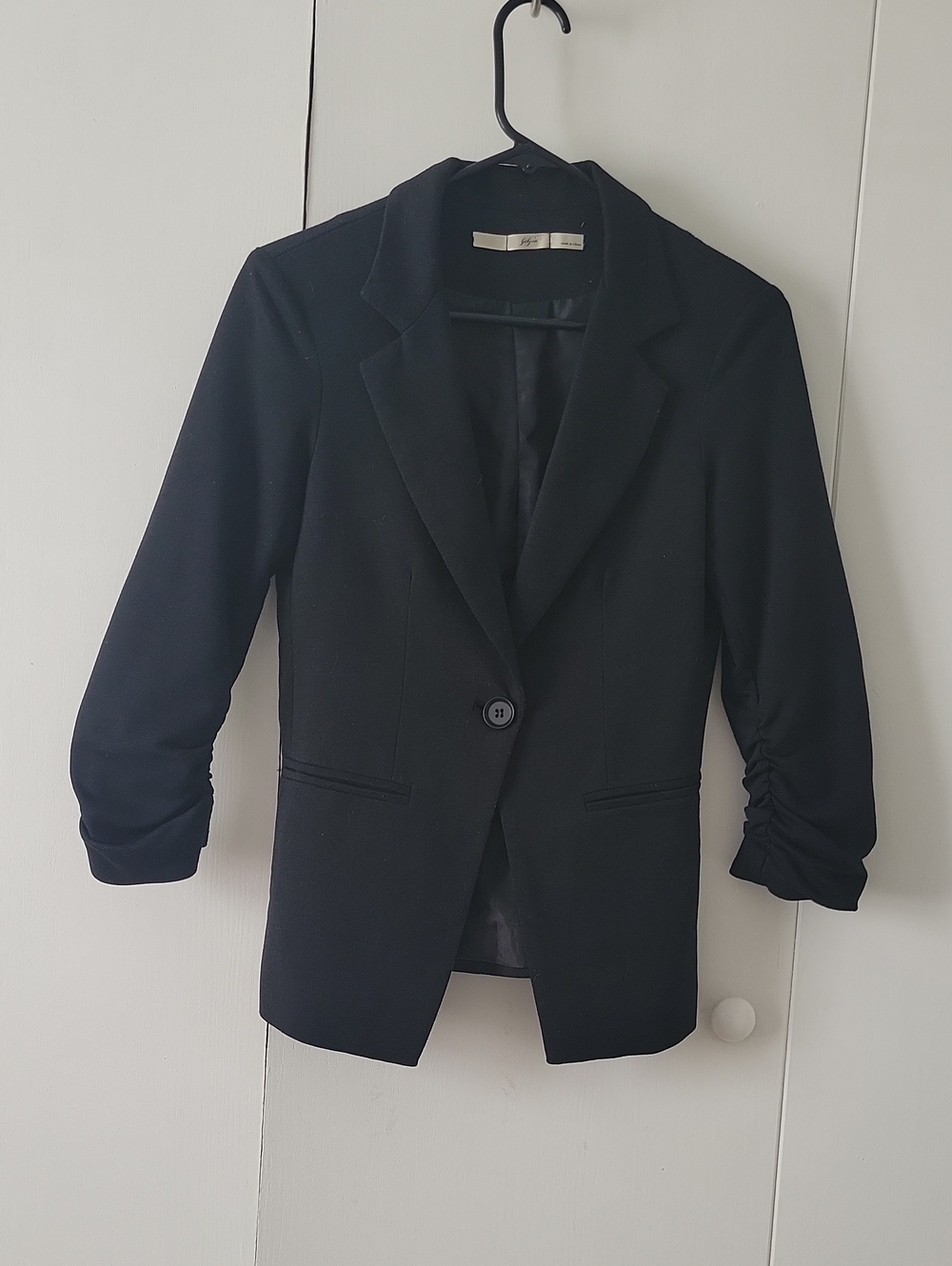 Gibson Black Women's Single-Button Blazer with Ruched Sleeves